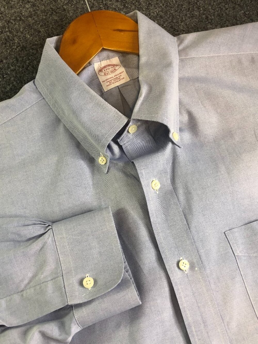 Brooks Brothers Dress Shirt Mens 17.5 34 Blue Non-Iron Barrel Cuff All Cotton